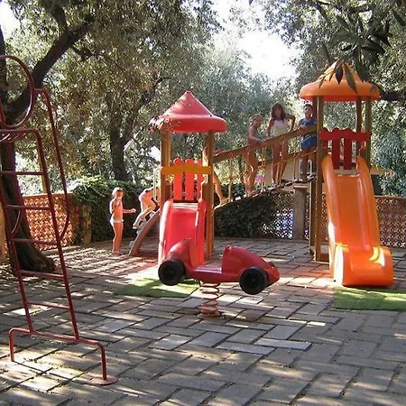 Bleu Village 4* Мета