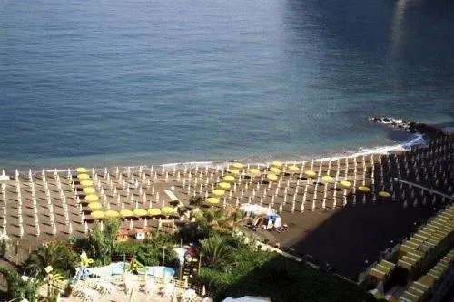 База отдыха Bleu Village 4*