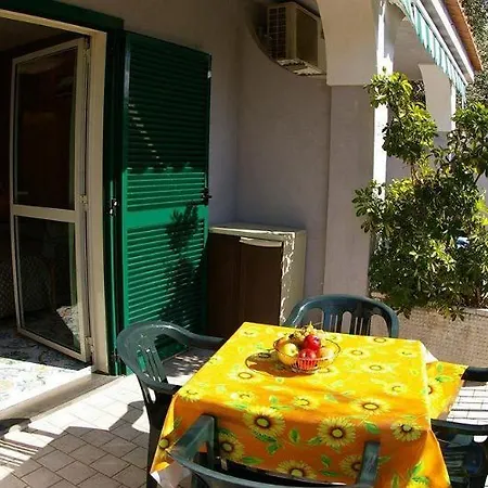 Bleu Village 4*