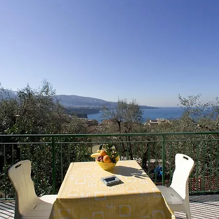 Bleu Village ميتا