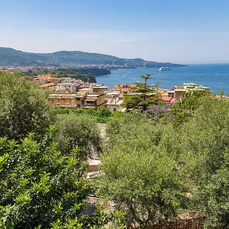 Bleu Village
