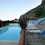 Bleu Village 4*